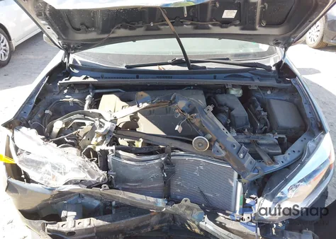 2016 Toyota Corolla Le z USA, uszkodzony, nr VIN 5YFBURHE5GP484975